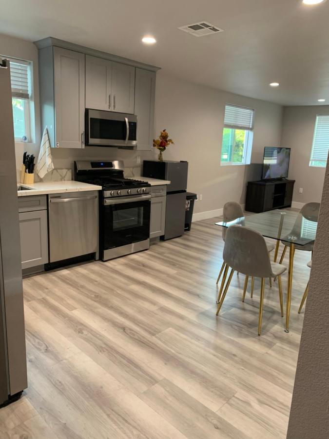 Private Room In New Appartment With Full Bath لوس أنجلوس المظهر الخارجي الصورة