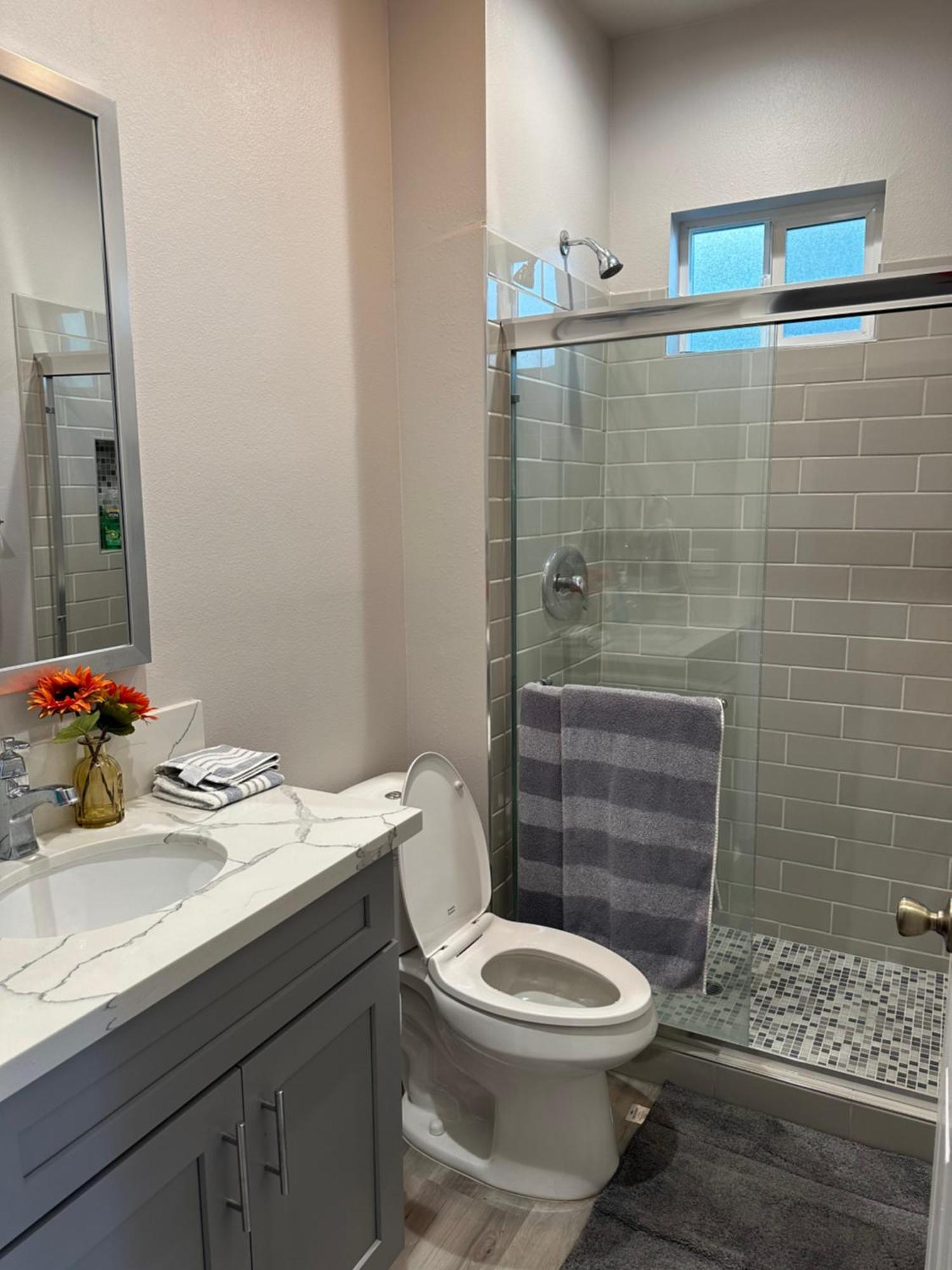 Private Room In New Appartment With Full Bath لوس أنجلوس المظهر الخارجي الصورة